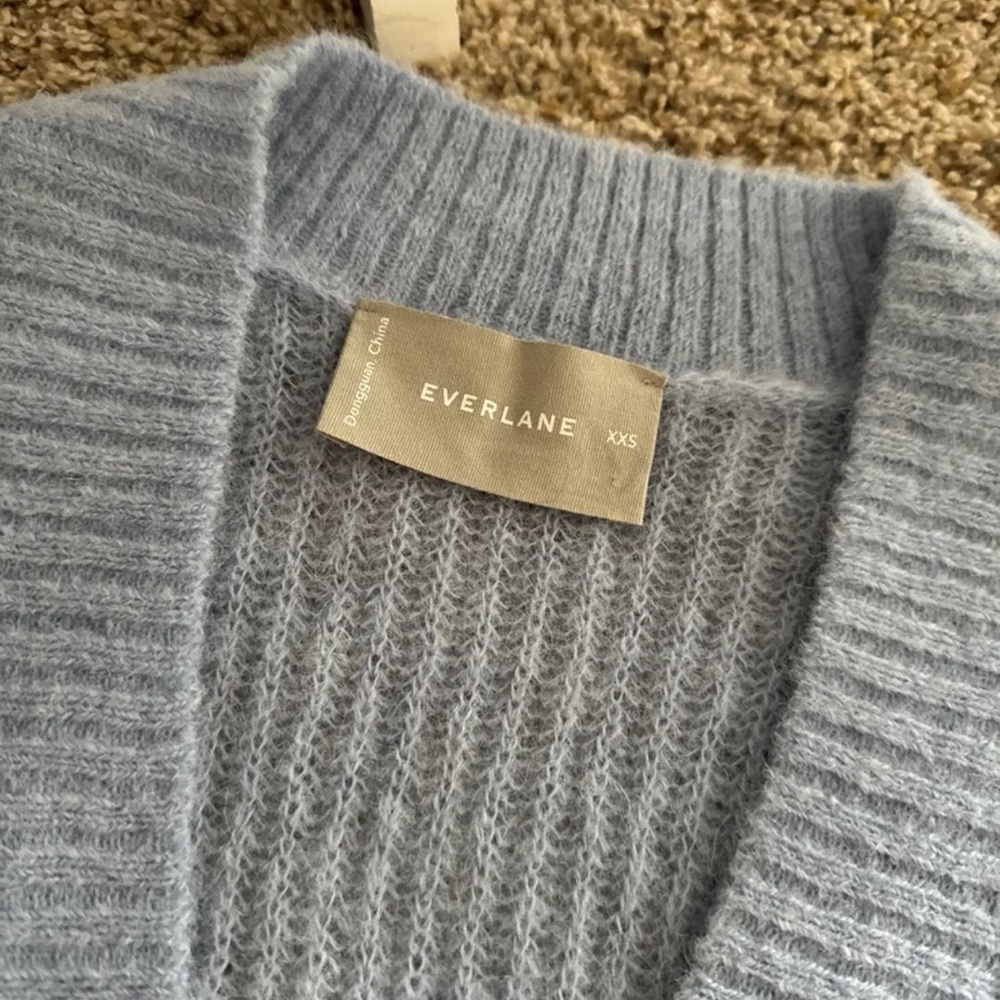 Everlane THE ALPACA OVERSIZED CARDIGAN 
size XXS oversized fits up to a Large - Picture 9 of 12